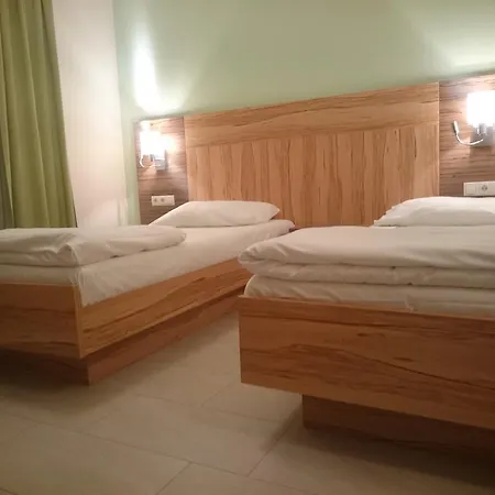 Stadler Stuberl Pensjonat Groß-Enzersdorf